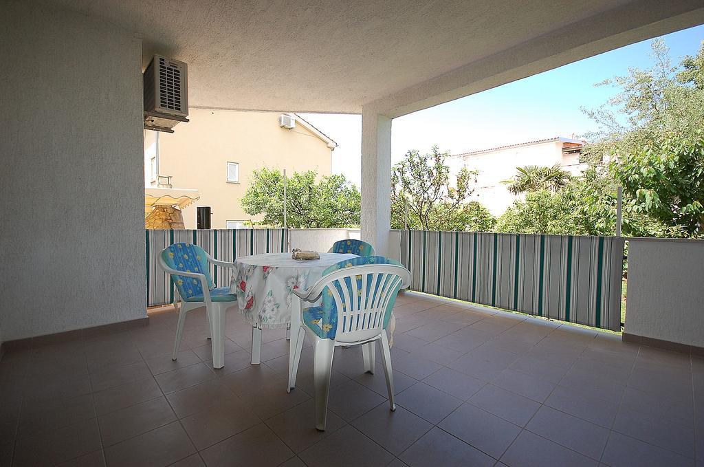 Apartments Klic Malinska Szoba fotó