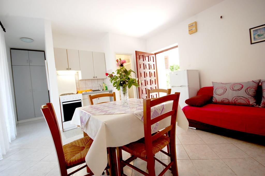 Apartments Klic Malinska Kültér fotó